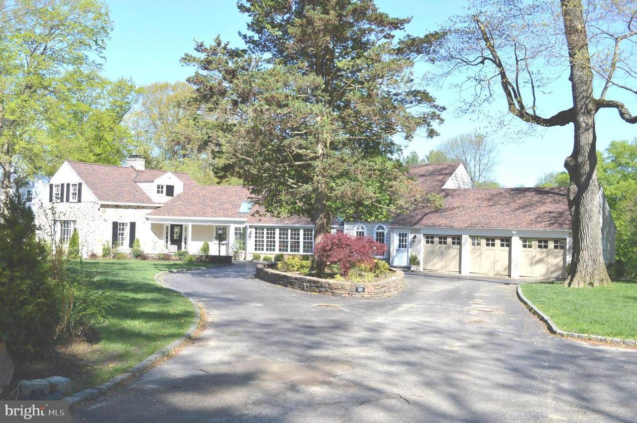 340 Highland Lane - Photo 1