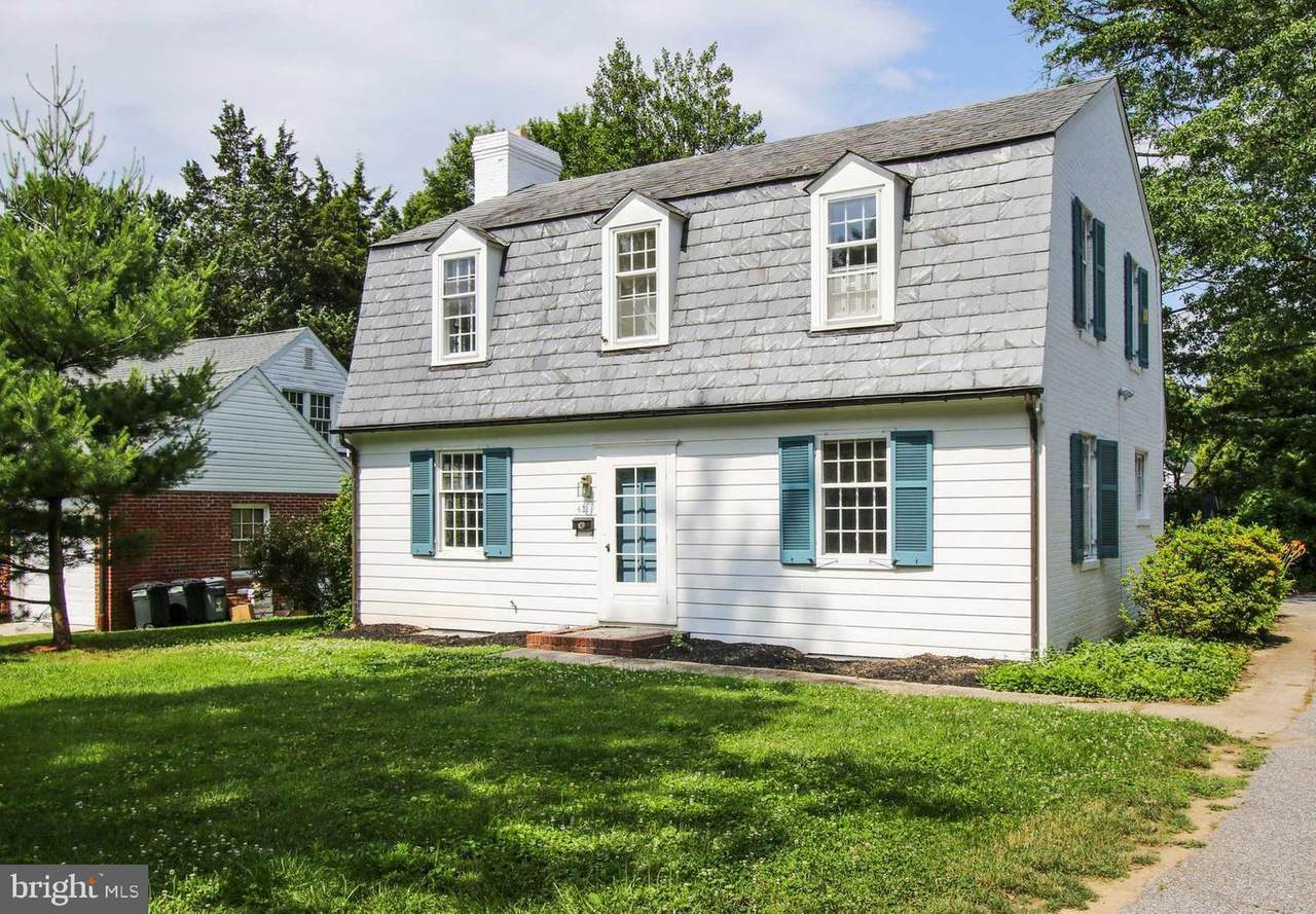 621 Charles Street Avenue - Photo 1