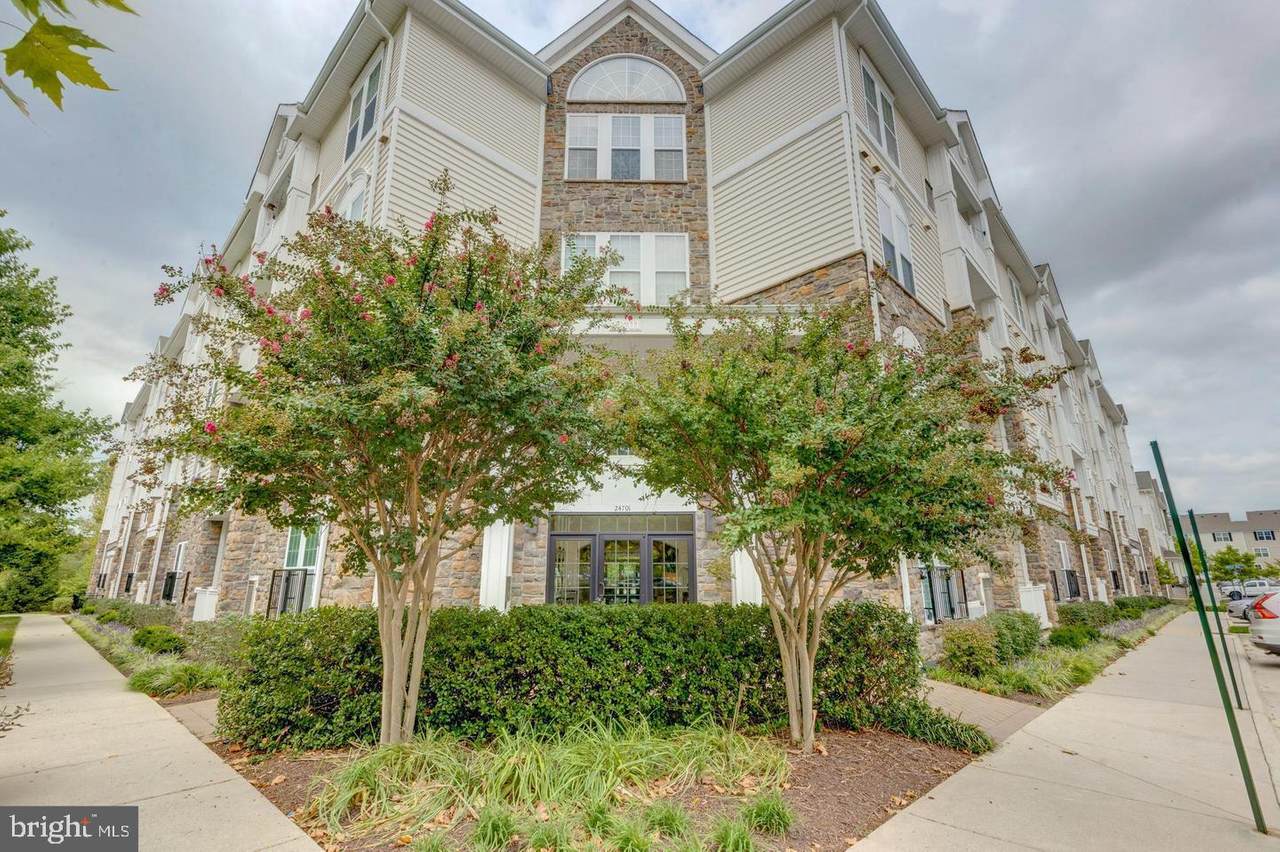 24701 Byrne Meadow Square - Photo 1