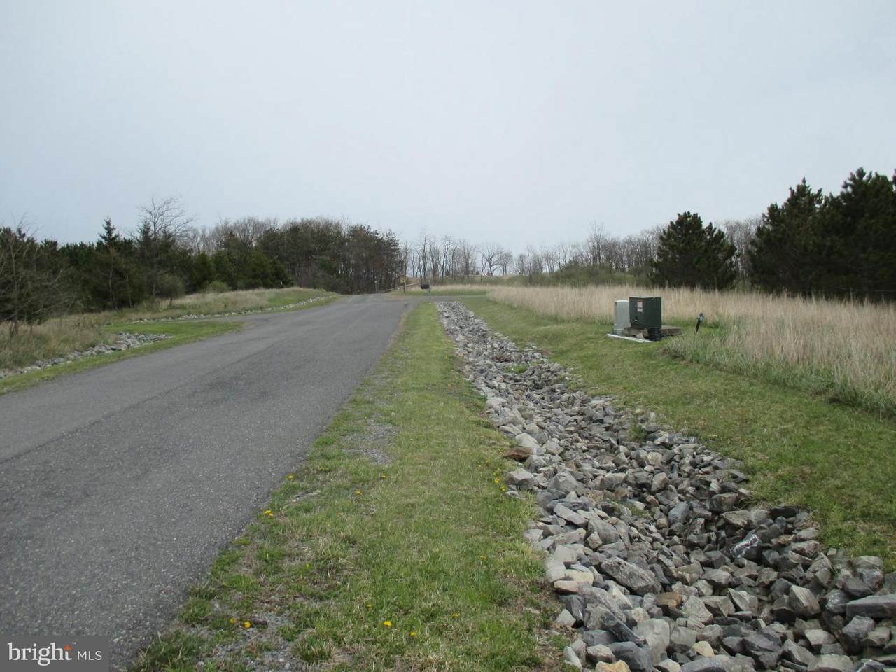 12413 Summit Circle - Photo 1