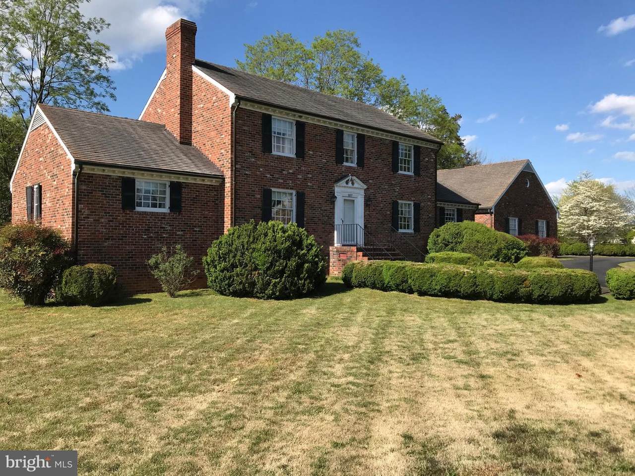 107 Lafayette Avenue - Photo 1 107 Lafayette Avenue - Photo 1