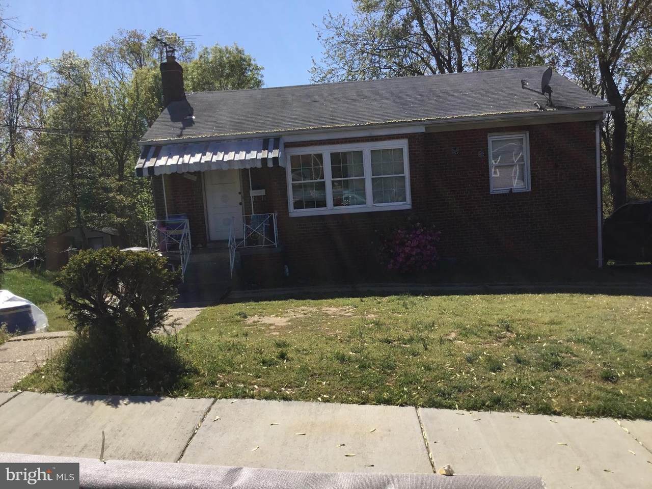 4902 66TH Avenue - Photo 1