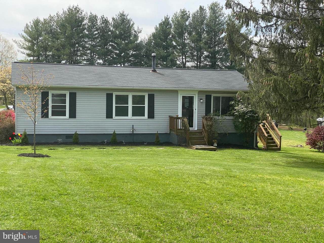 37243 Snickersville Turnpike - Photo 1 37243 Snickersville Turnpike - Photo 1