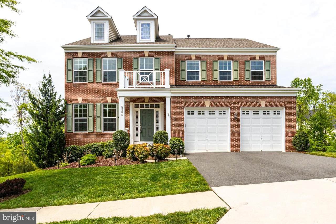 6504 Wayside Place - Photo 1