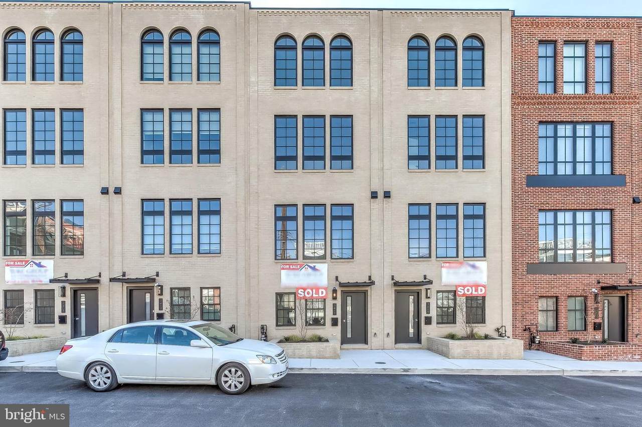 1403 Hanover Street - Photo 1