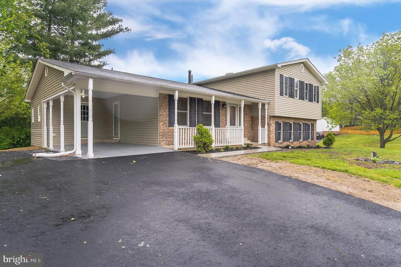 9822 Golden Russet Drive - Photo 1