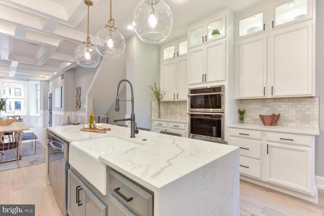 1124 Lamont Street - Photo 1