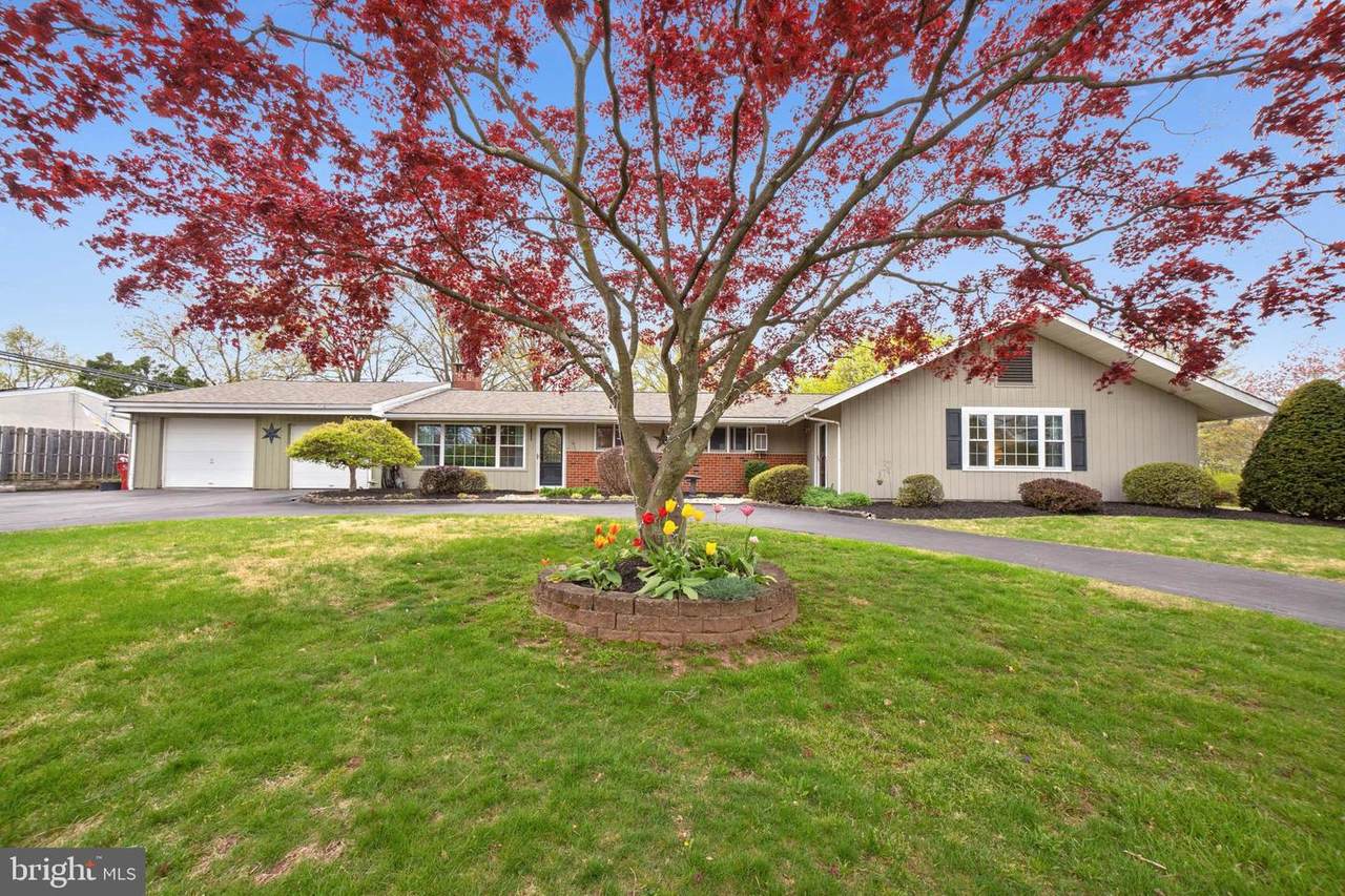 2544 Parkview Drive - Photo 1 2544 Parkview Drive - Photo 1
