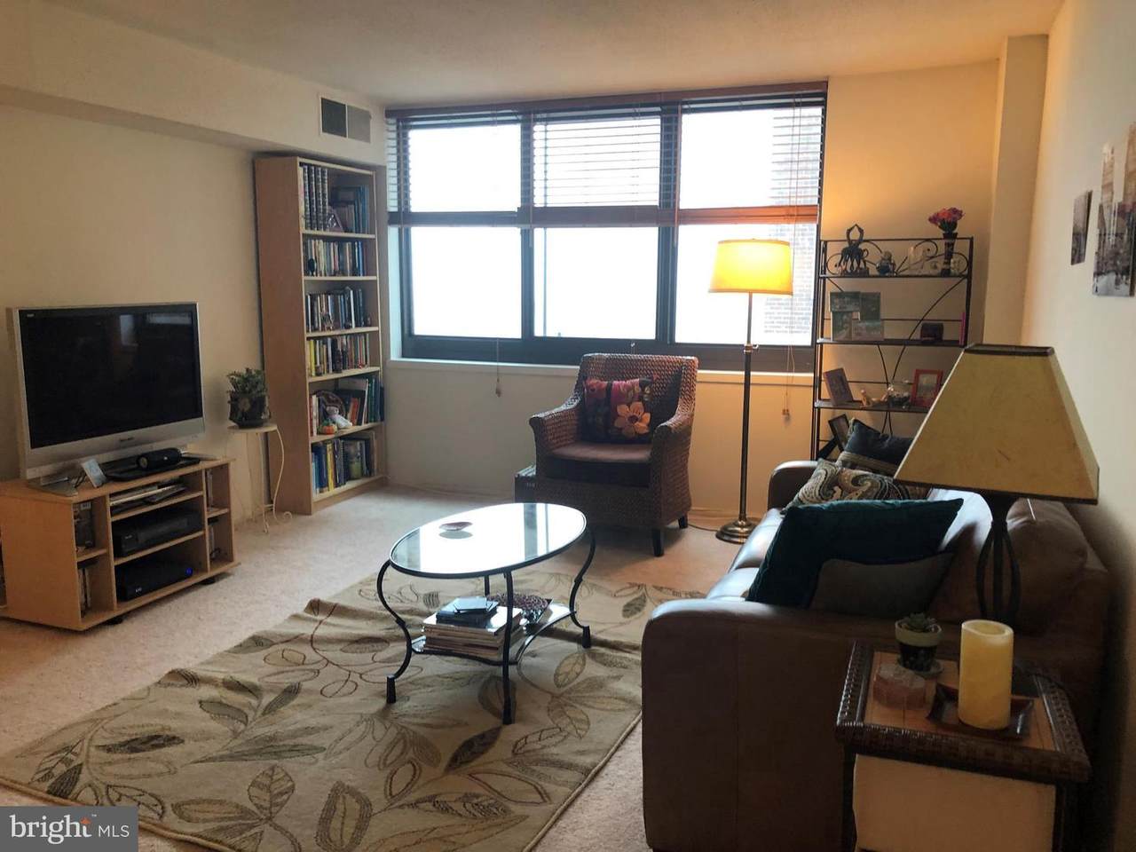 1420 Locust Street - Photo 1