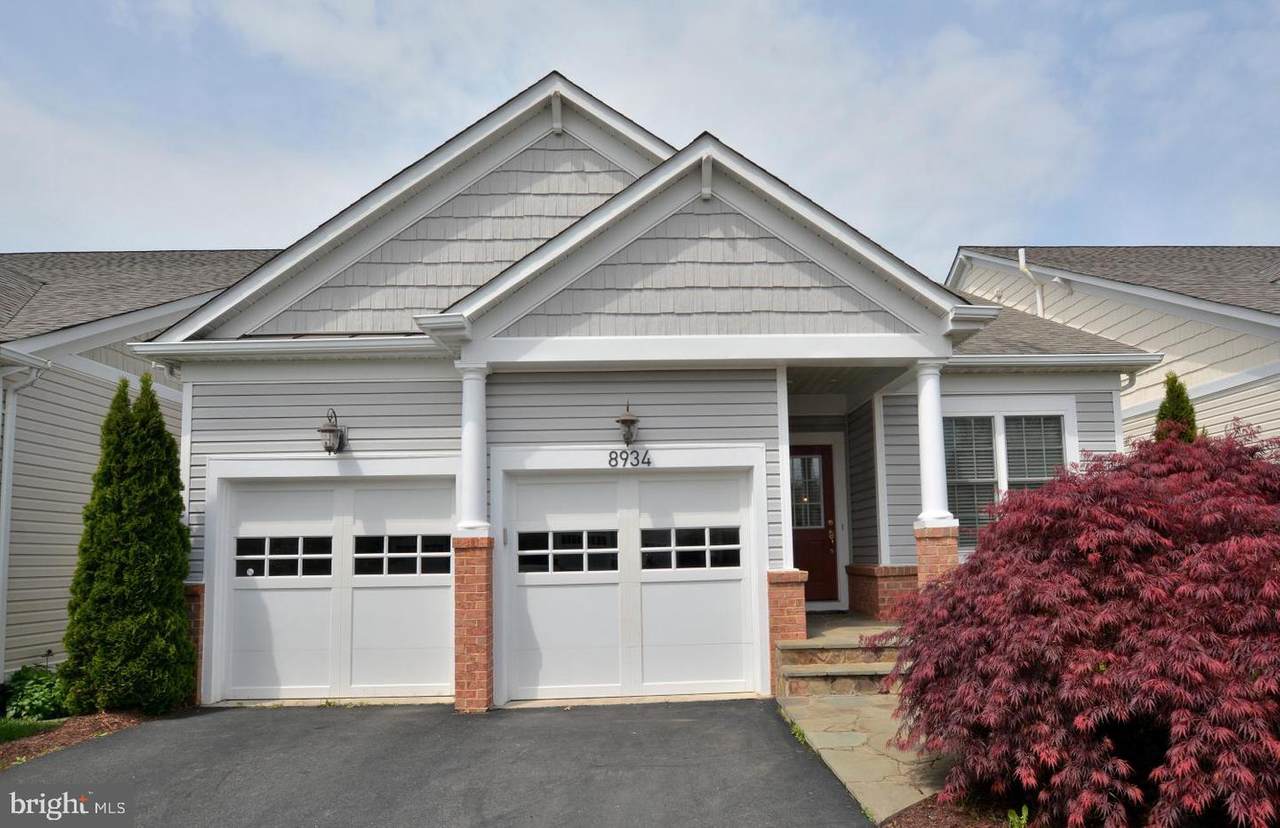 8934 Periwinkle Blue Court - Photo 1 8934 Periwinkle Blue Court - Photo 1
