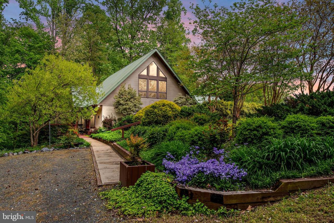 8215 Oak Crest Drive - Photo 1