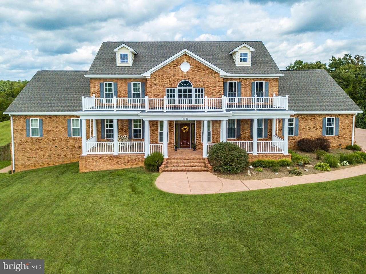 8633 Shepherds Way - Photo 1