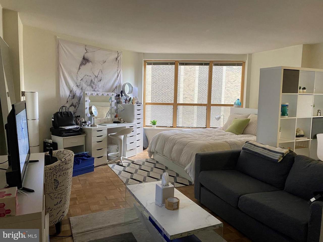 224-30 Rittenhouse Square - Photo 1