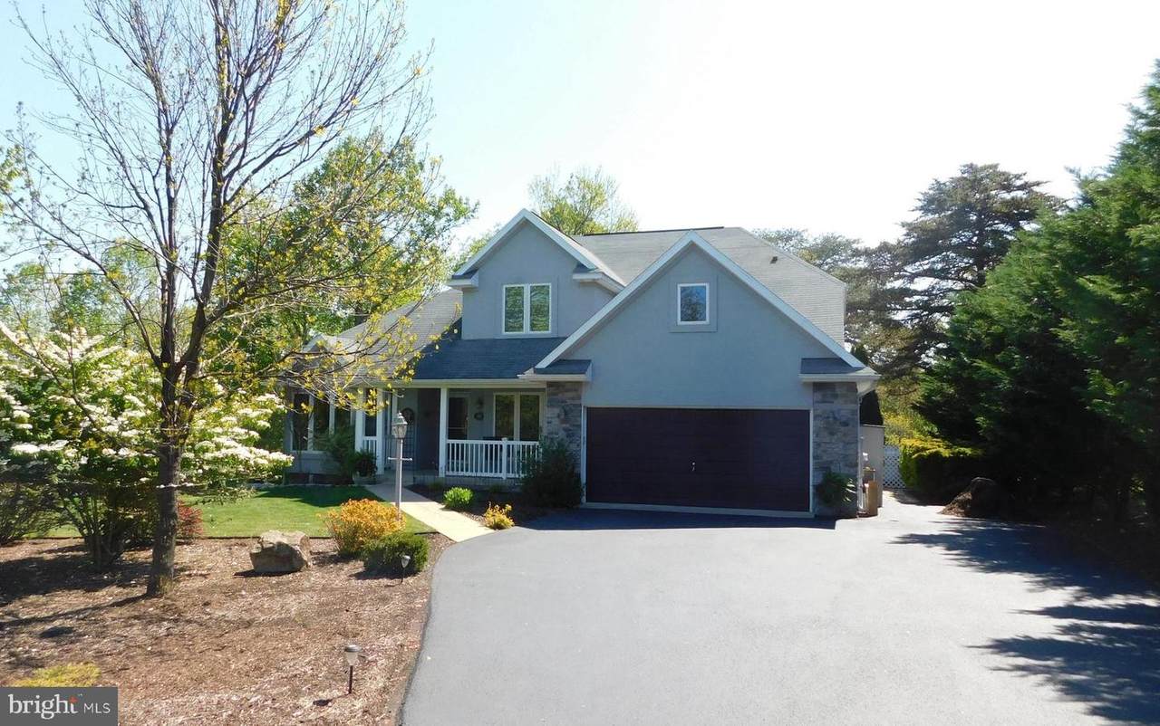 463 Wampum Lane - Photo 1