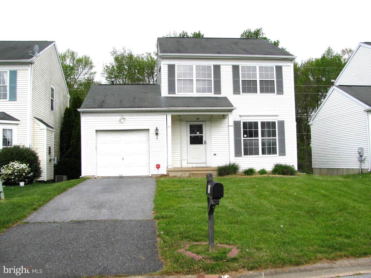 19 Sir Thomas Lane - Photo 1 19 Sir Thomas Lane - Photo 1