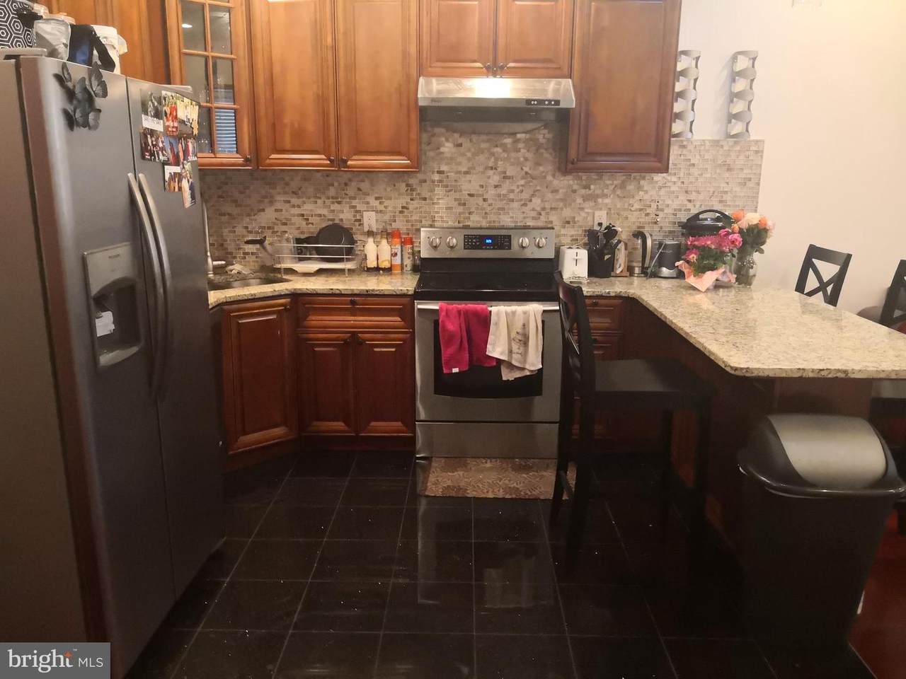 1106 Wallace Street - Photo 1