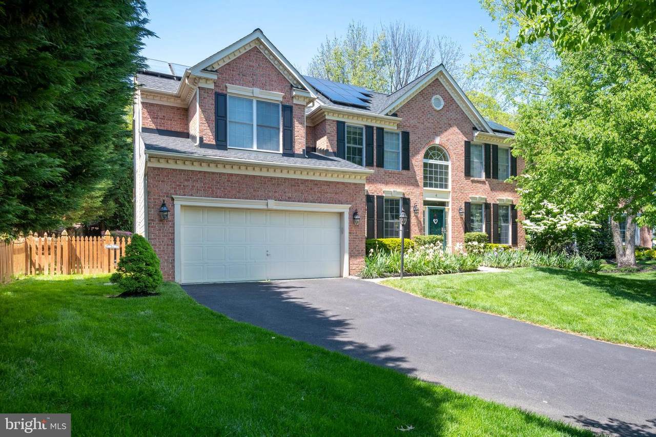 4 Crestleigh Place - Photo 1