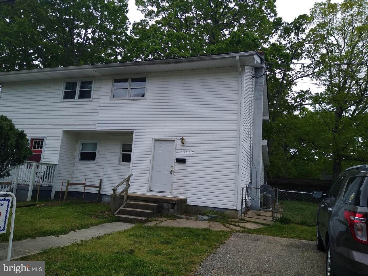 47449 Lincoln Avenue - Photo 1