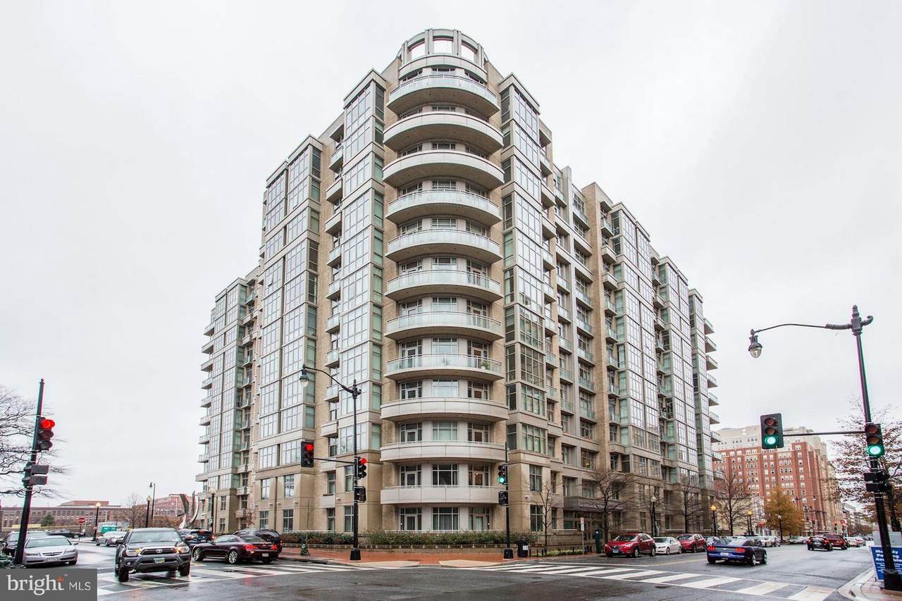 811 4TH Street - Photo 1