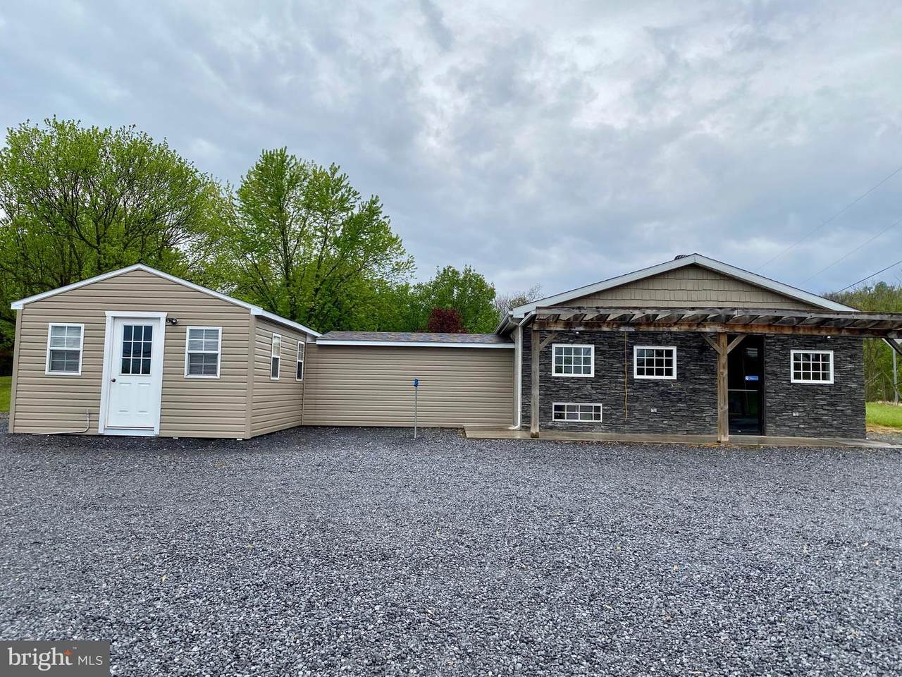 7475 Hedgesville - Photo 1