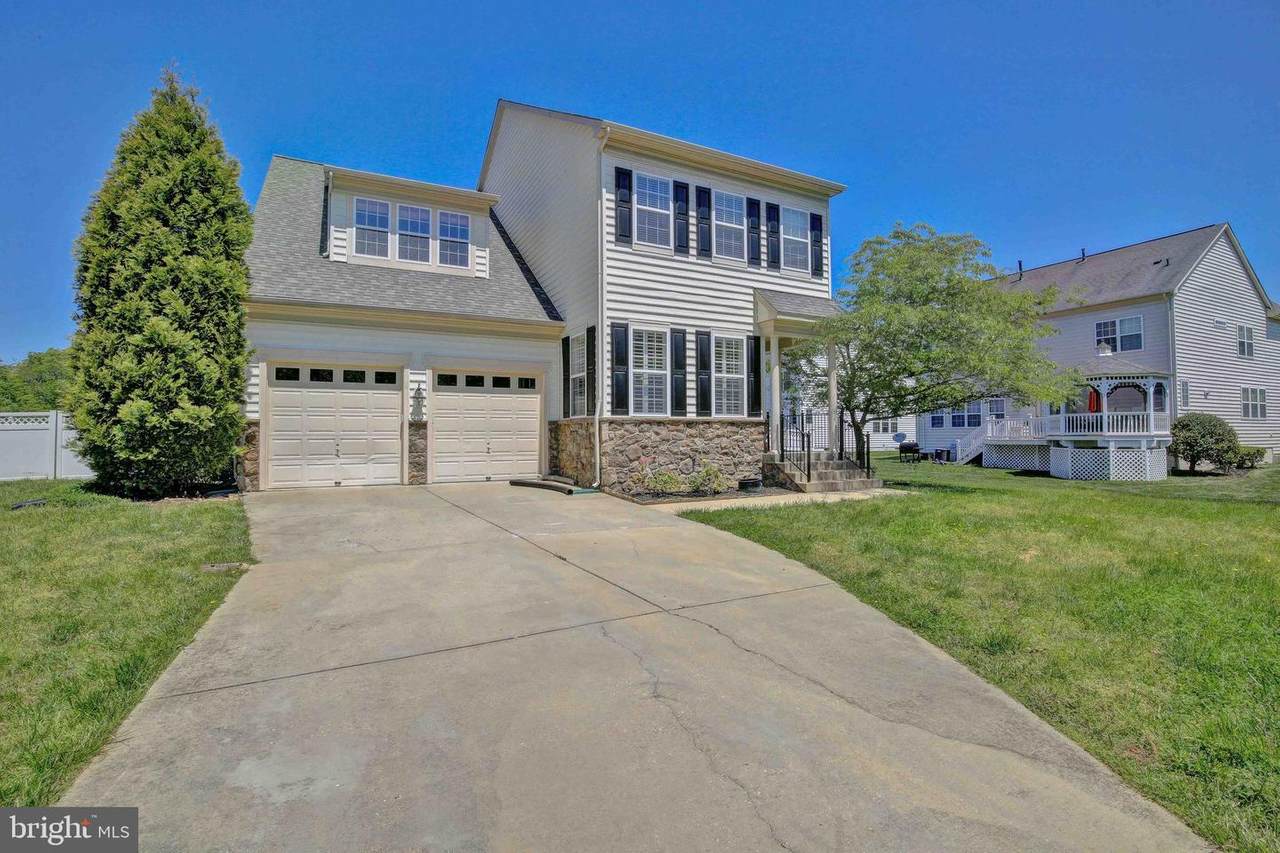 2996 Devonfield Avenue - Photo 1