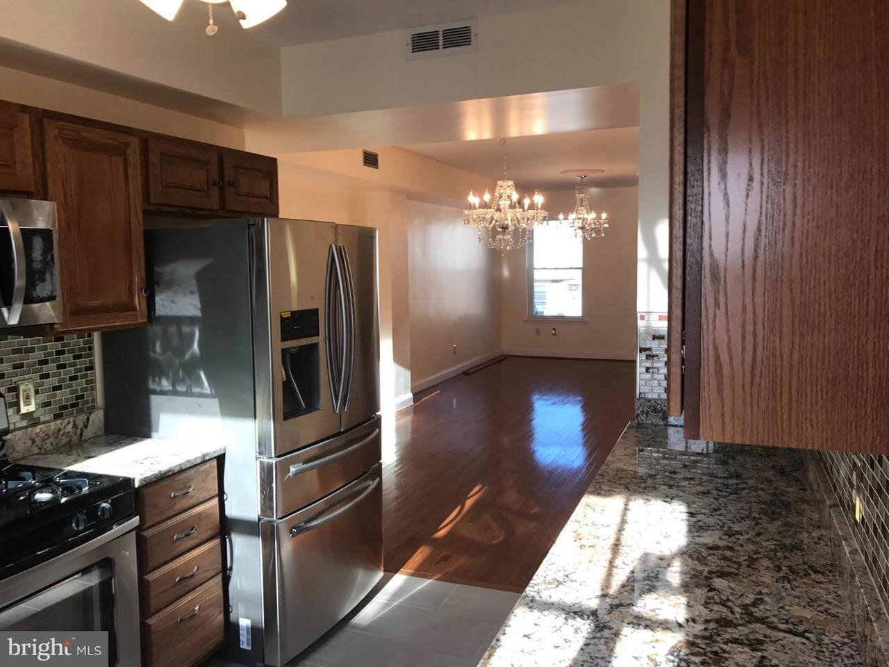 631 Oldham Street - Photo 1