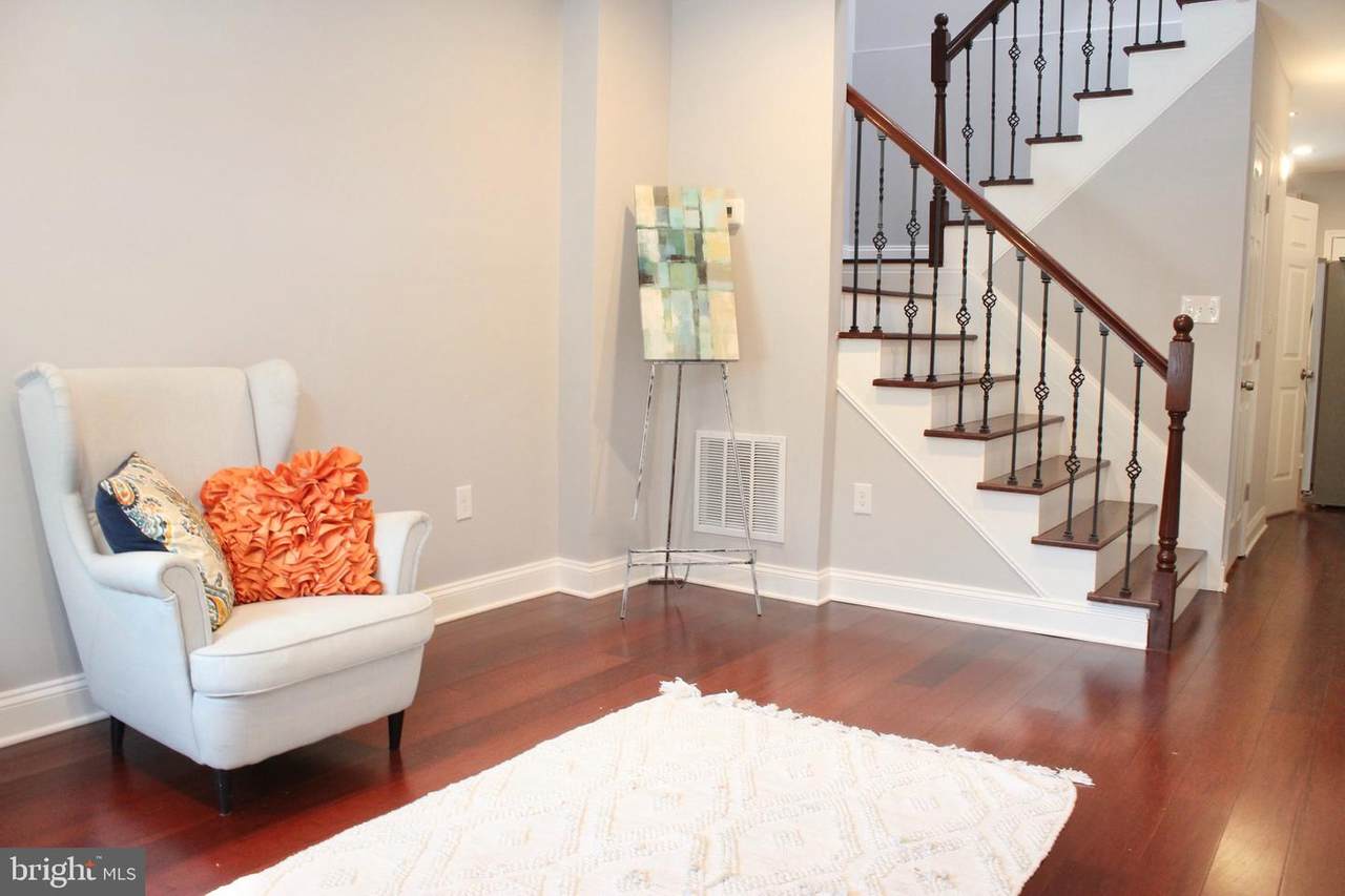160 Ellwood Avenue - Photo 1