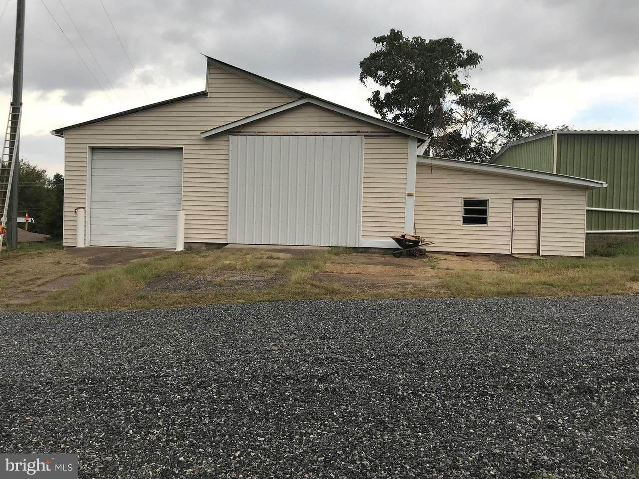 1120 Summit Street - Photo 1