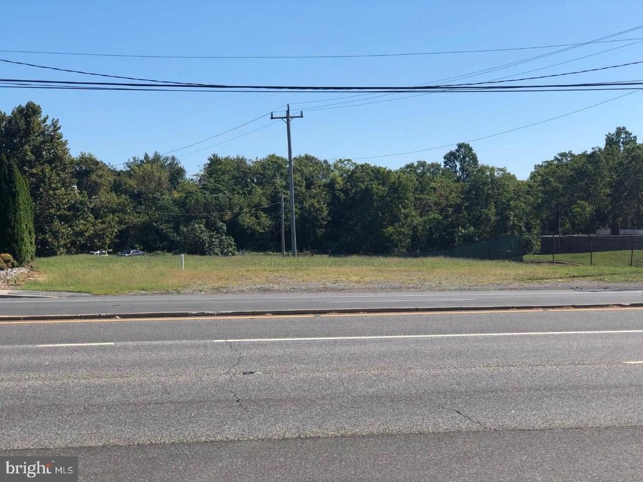 258 Dupont Boulevard - Photo 1