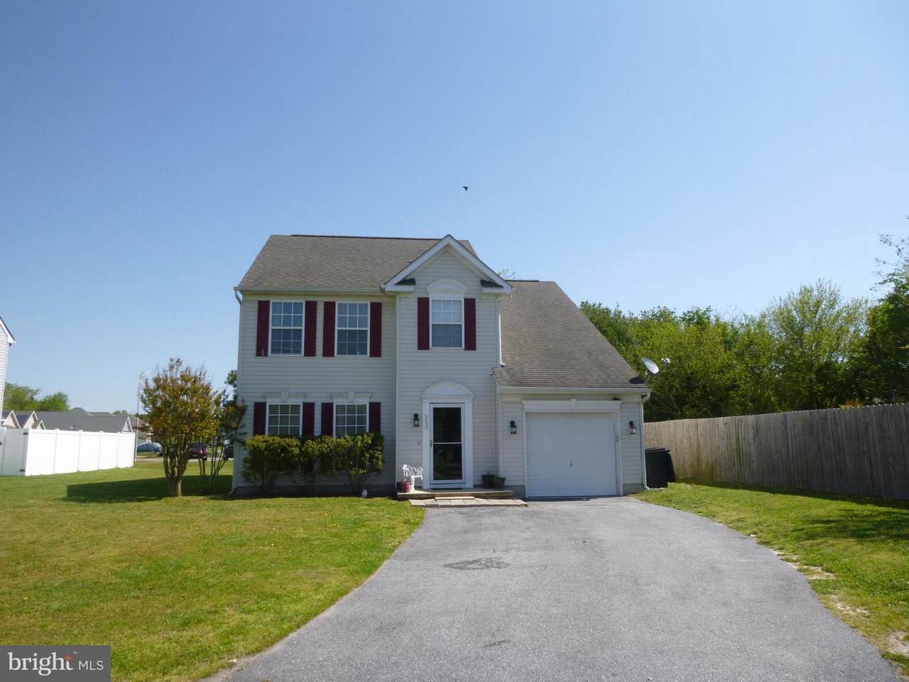 213 Donegal Court - Photo 1 213 Donegal Court - Photo 1