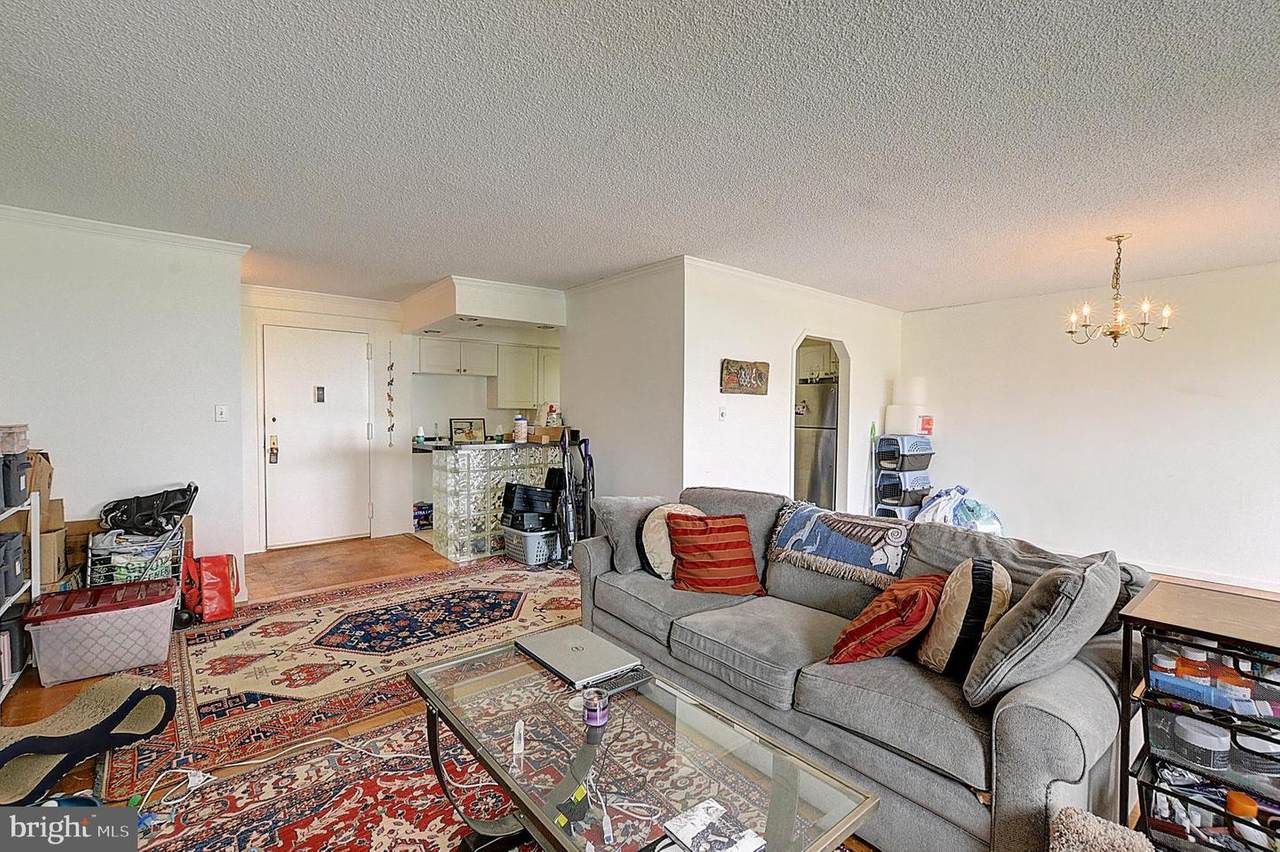 5225 Pooks Hill Road - Photo 1