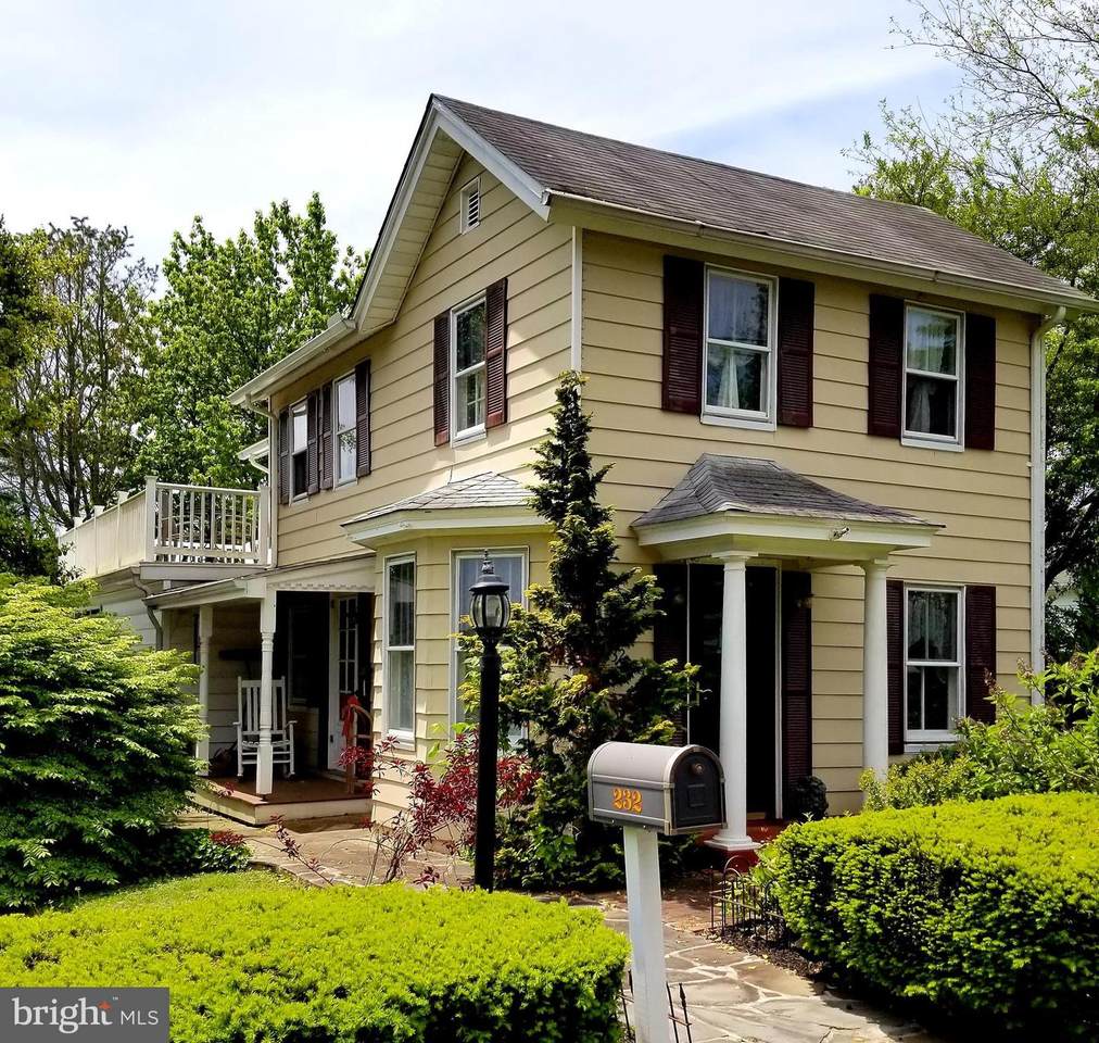 232 Bank Street - Photo 1
