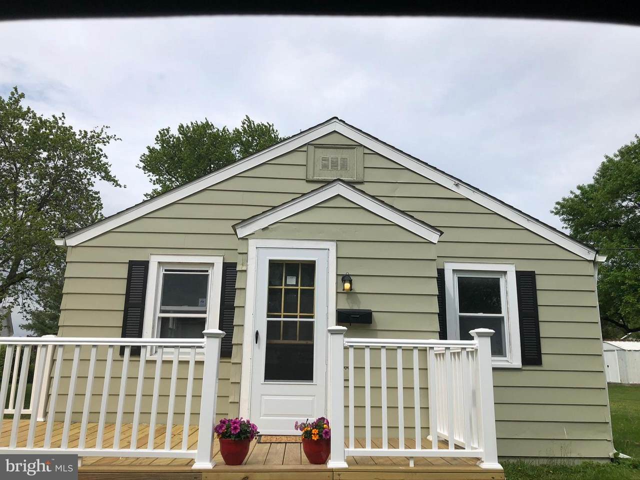 58 Chestnut Street - Photo 1