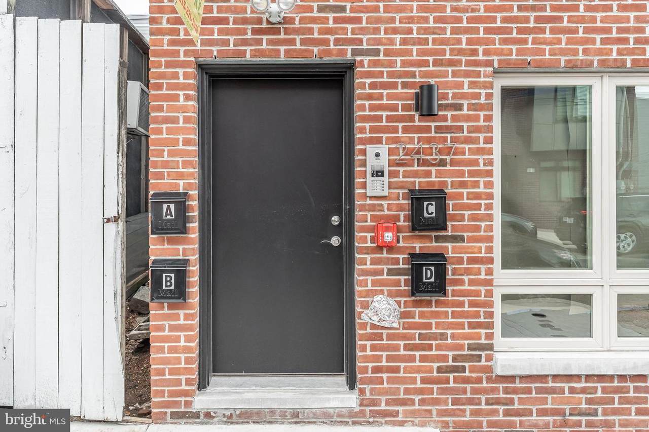 2437 Thompson Street - Photo 1