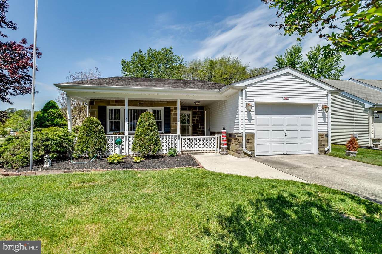 161 Huntington Drive - Photo 1