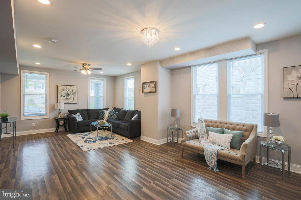 3720 Northern Parkway - Photo 1