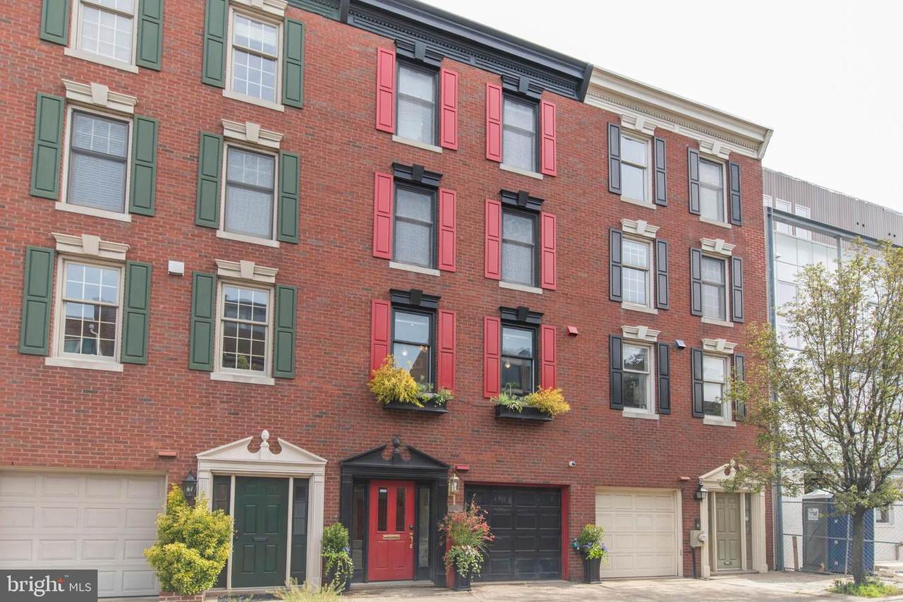 2057 Lombard Street - Photo 1