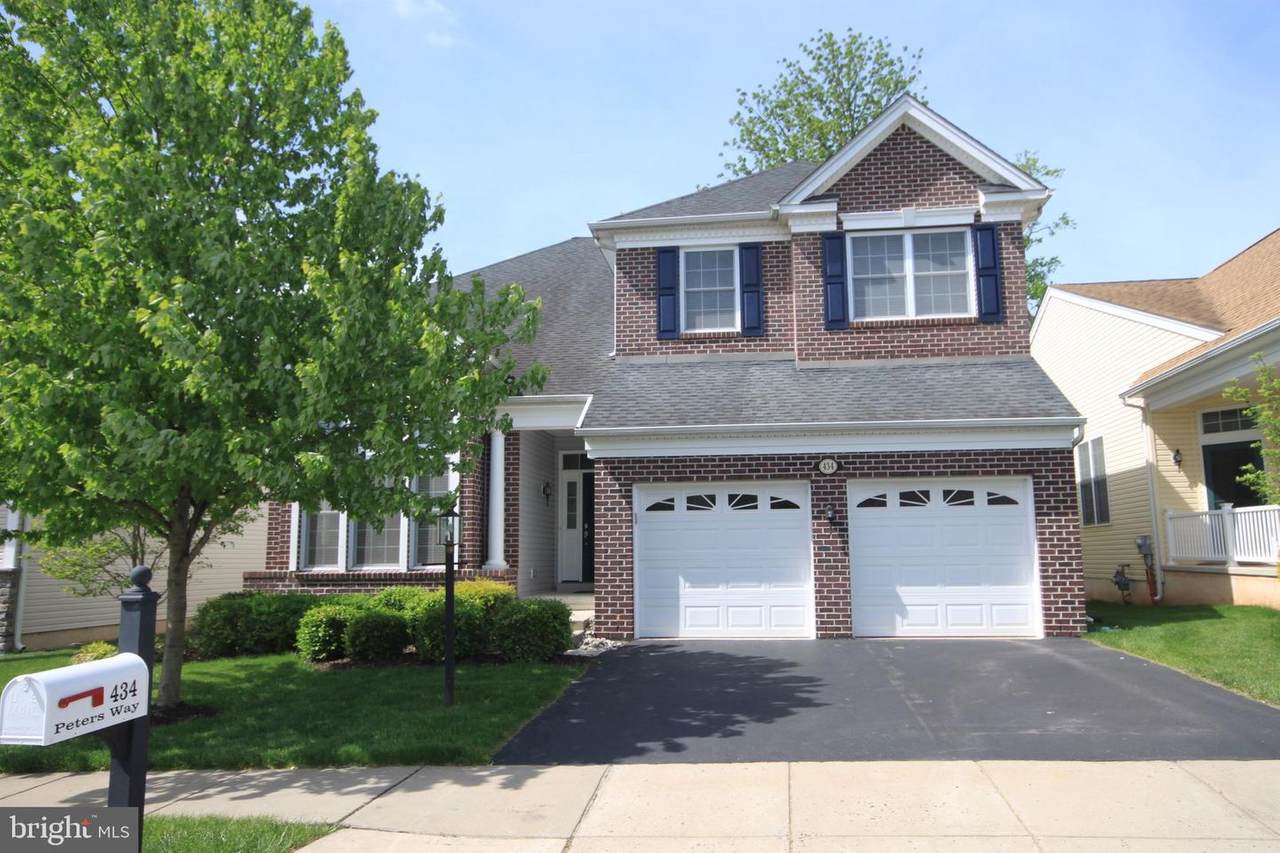 434 Peters Way - Photo 1