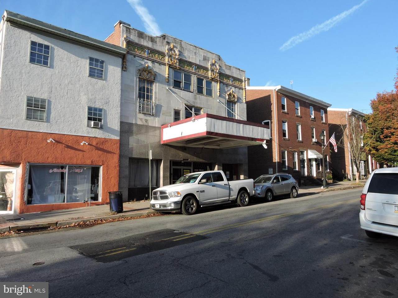 704 Marshall Street - Photo 1