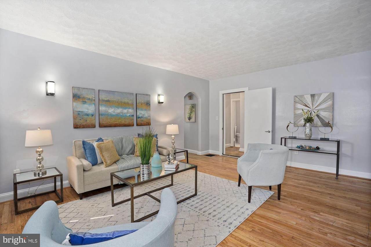 2850 Vista Street - Photo 1