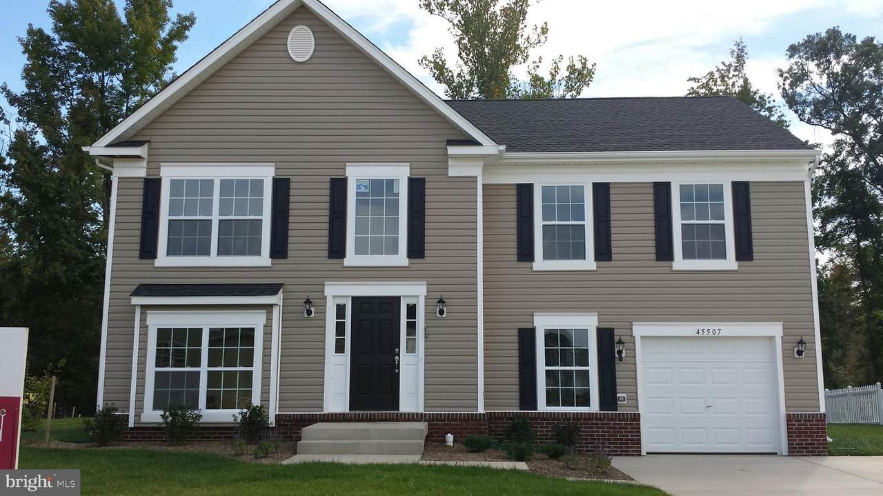102 Huckleberry Lane - Photo 1