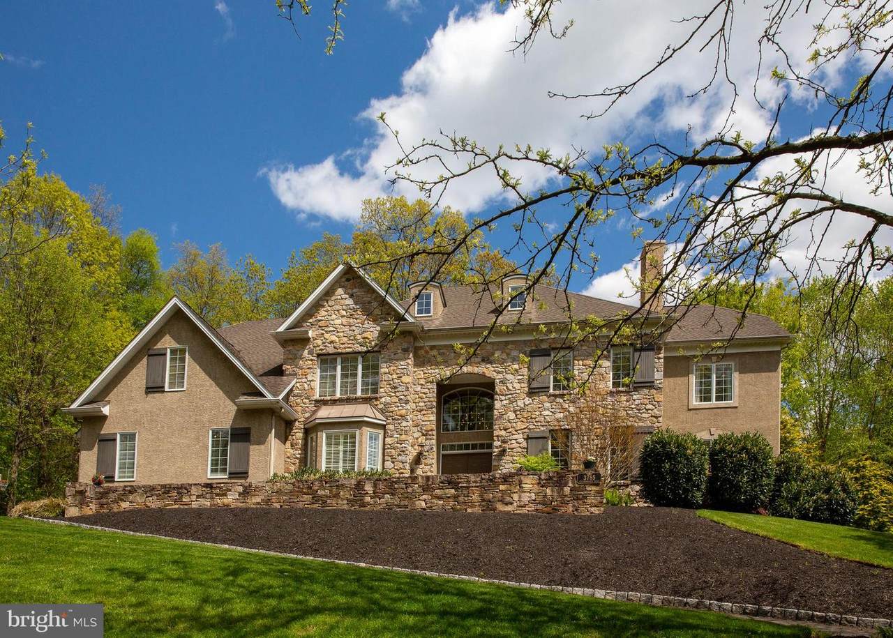 3785 Secondwoods Road - Photo 1
