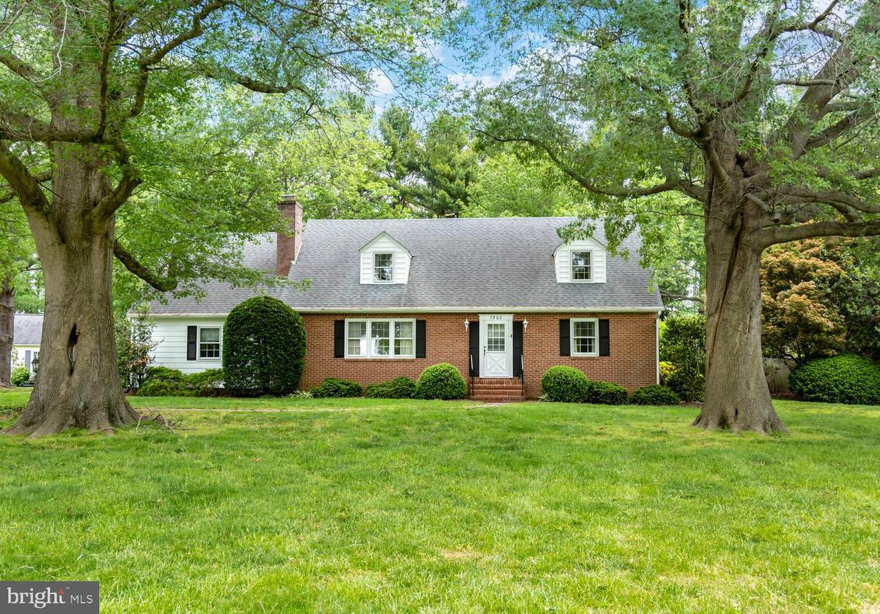 7903 Belle Aire Place - Photo 1 7903 Belle Aire Place - Photo 1