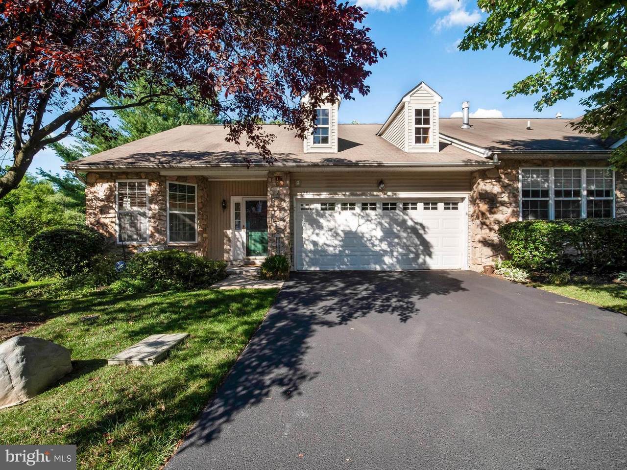 1291 Country Club Drive - Photo 1