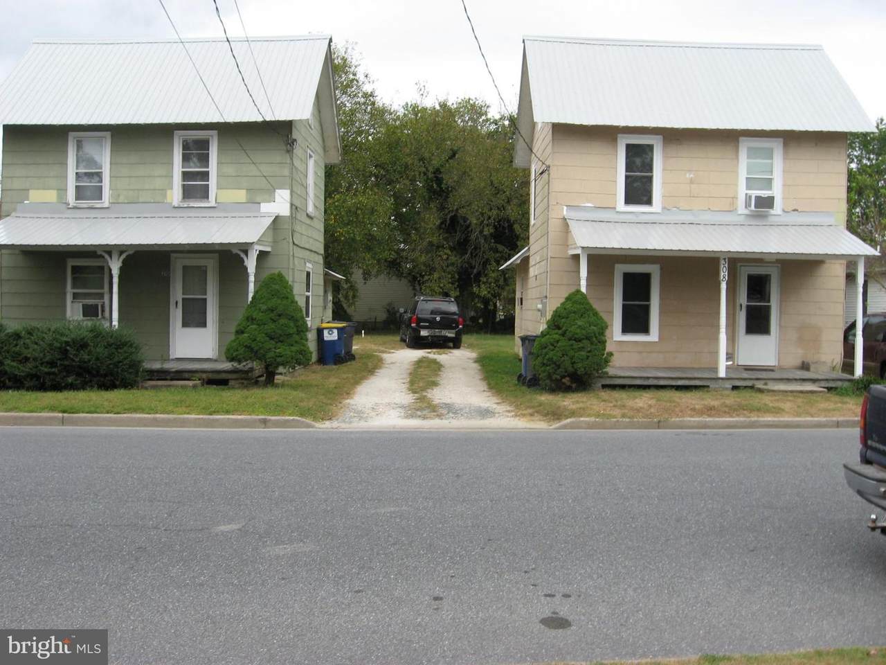 308 Front Street - Photo 1