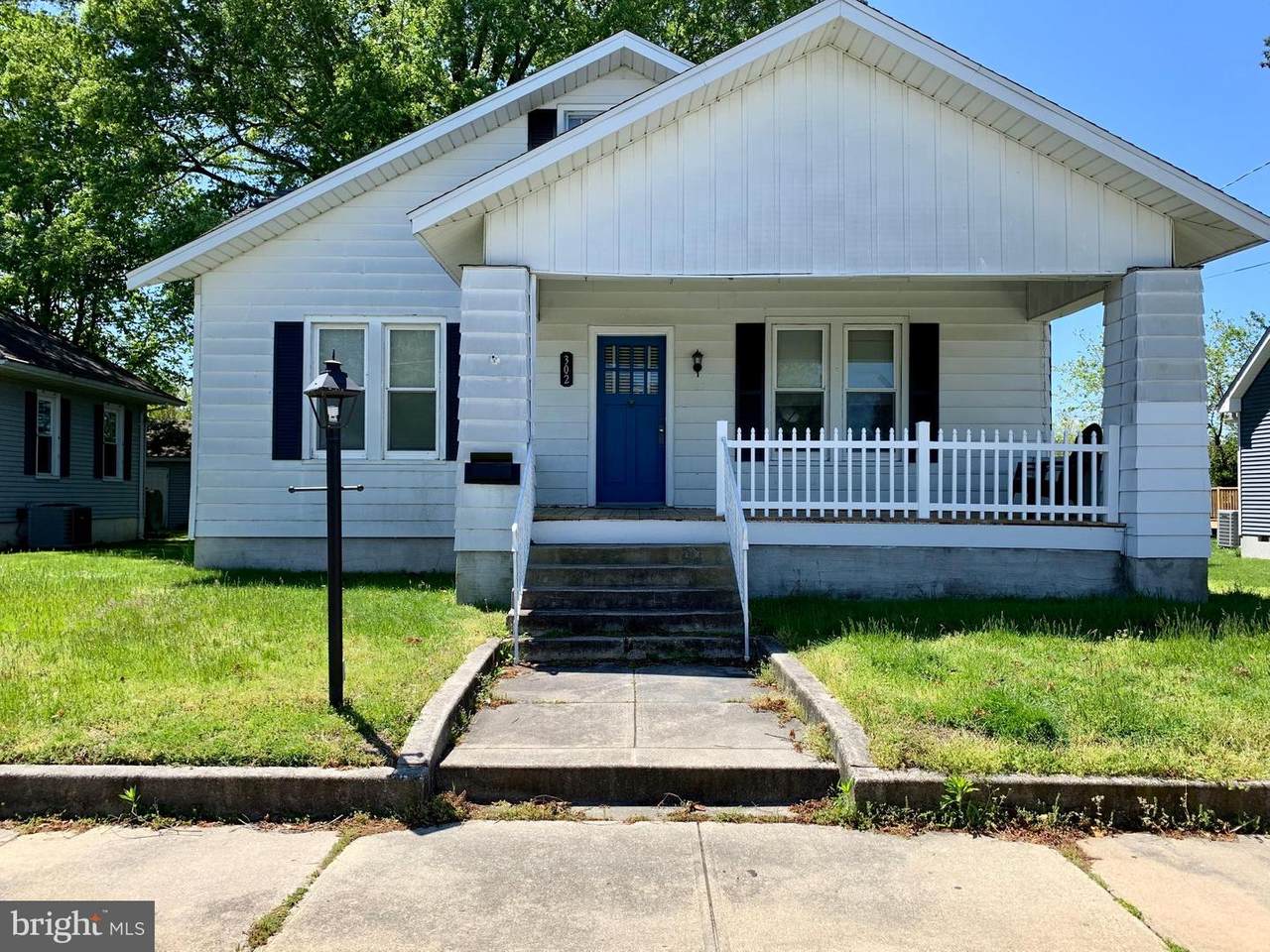 302 Lincoln Avenue - Photo 1 302 Lincoln Avenue - Photo 1