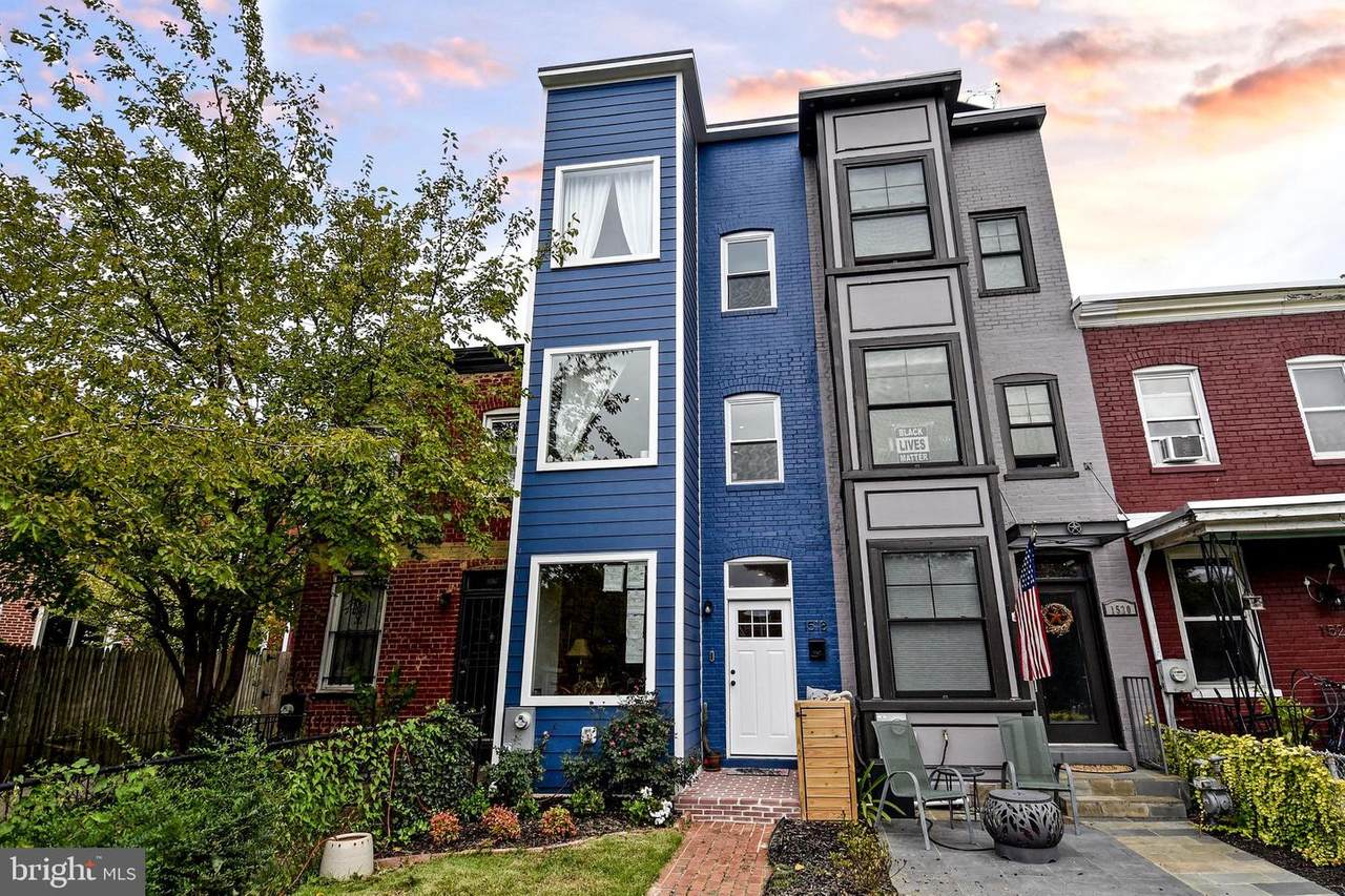 1518 Carolina Avenue - Photo 1