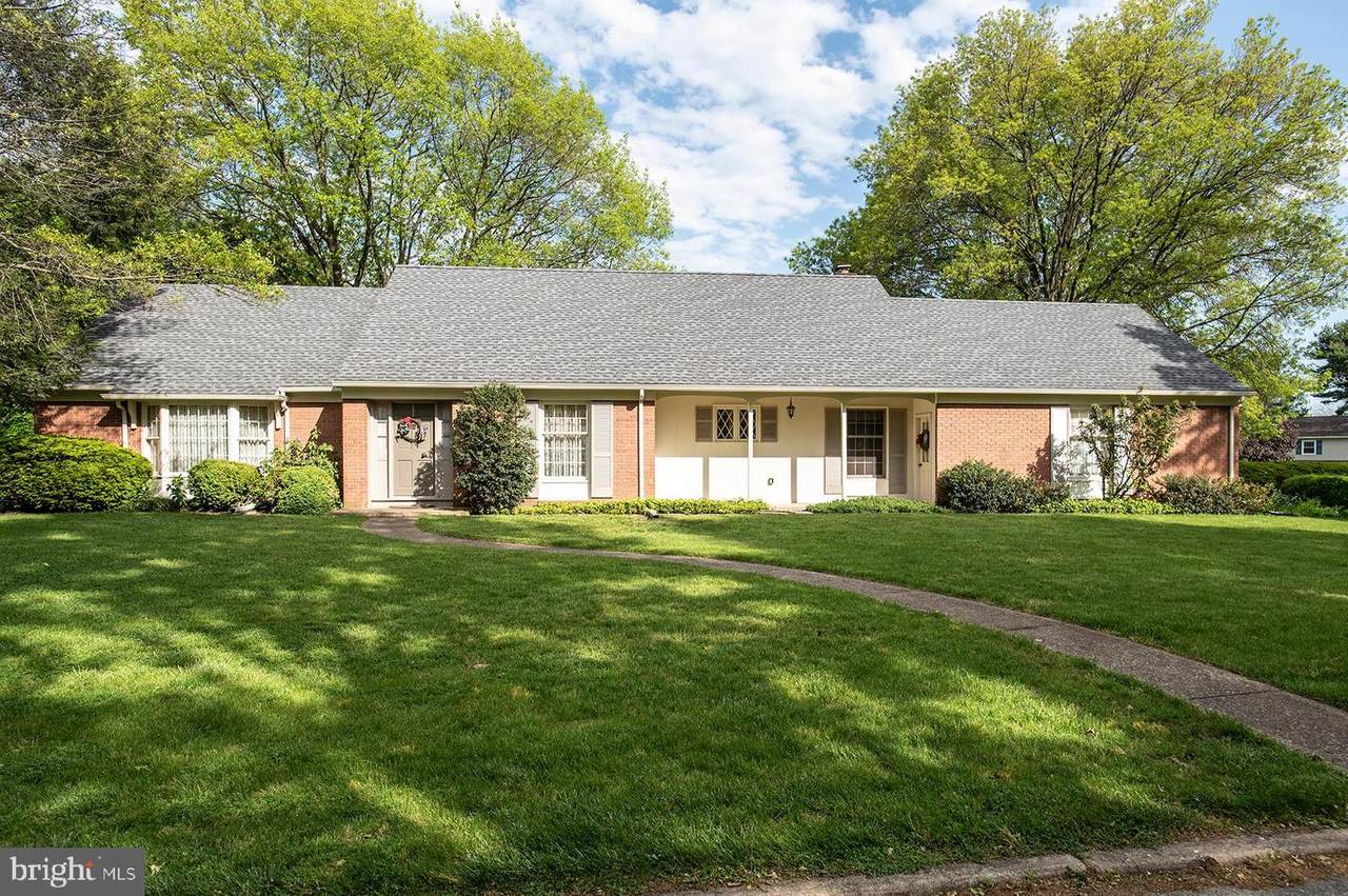 19738 Meadowbrook Road - Photo 1