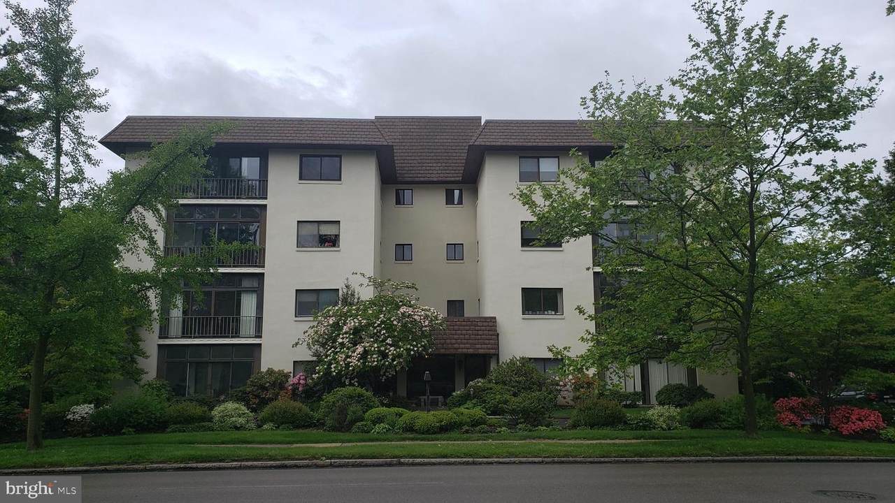 432 Montgomery Avenue - Photo 1