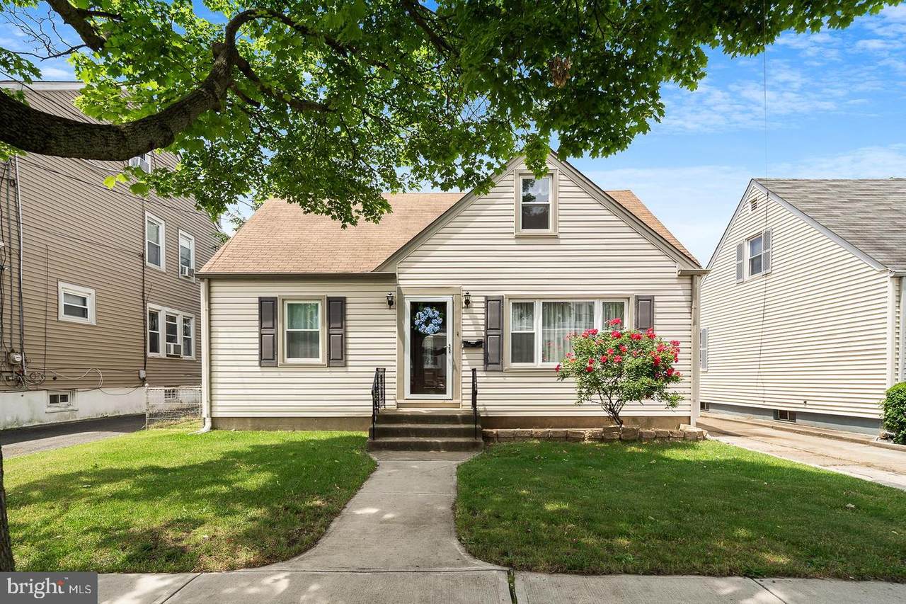 23 Marshall Avenue - Photo 1